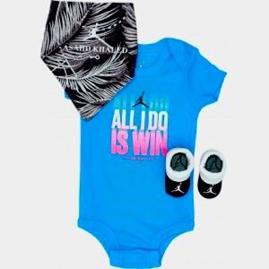 Jordan Infant 3 pc bodysuit set